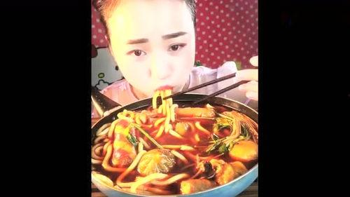 瓜大姐吃麻辣汤,舌尖上的麻辣诱惑